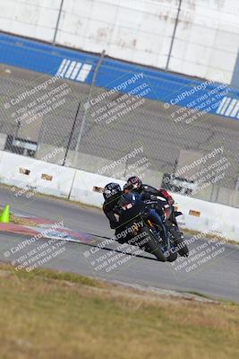 media/Nov-26-2022-Fastrack Riders (Sat) [[b001e85eef]]/Level 3/Session 3 Outside Turn 9/